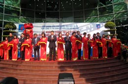 Lãnh đạo Petro Vietnam, các bộ ngành và thành phố Hà Nội cắt băng khai trương tòa nhà Trung tâm Pg88ok giải trí thể thao, casino, bắn cá và slot Dầu khí sáng 24/11.