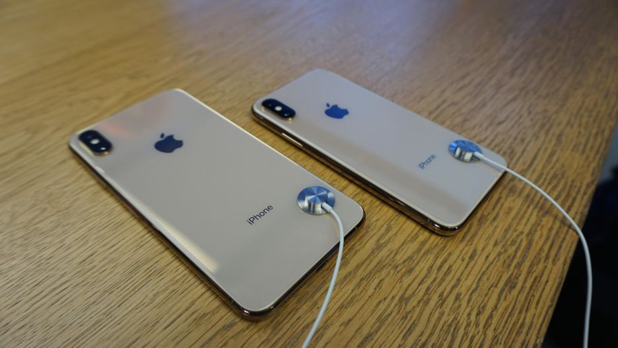 Chùm ảnh xếp hàng mua iPhone mới ra mắt trên thế giới - Ảnh 7.