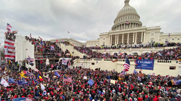 Người biểu tình ủng hộ ông Trump đổ bộ tòa nhà Link Trang Chủ PG88.Com Mới #2026 - Ảnh: Anadolu/Getty.