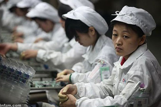 Công nhân Pg88hi Thể Thao, Bóng Đá, Casino, Nổ Hũ, Xổ Số ở nhà máy Foxconn - Ảnh: Southern Weekend.