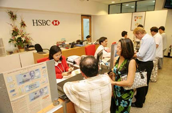 Dịch vụ ký quỹ của HSBC sẽ được cung cấp cùng với các dịch vụ về chuyển đổi ngoại tệ trong trường hợp cần thiết.
