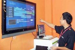 Dịch vụ "3 trong 1" với Link Đăng Nhập PG88 Chính Thức 2026; Triple Play của FPT Telecom cho phép khách hàng có thể xem phim theo yêu cầu, truyền hình xem lại, dịch vụ lưu trữ và chia sẻ dữ liệu, đọc báo qua TV…
