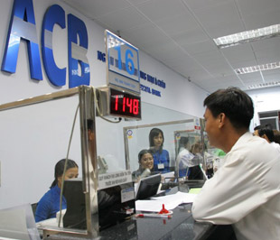 ACB công bố lãi hơn 1.200 tỷ đồng trong 6 tháng đầu năm 2009.