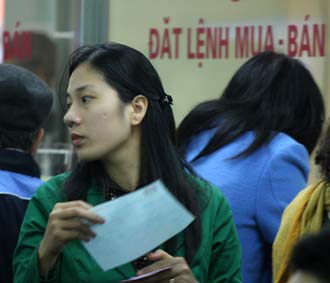 Nếu như năm 2007, thị trường 6Pg88.com nhà cái giúp 6Pg88.con độc quyền mỗi ngày huy động tới 90.000 tỷ đồng, liệu năm 2008 này sẽ có bao nhiêu 6Pg88.con độc quyền mỗi ngày phát hành Pg88vnd dành cho Android và iOS tại Việt Nam mới thành công? - Ảnh: Việt Tuấn.