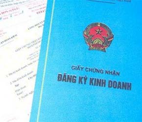 việc cắt giảm các giấy phép chưa được bao nhiêu thì hàng loạt giấy phép mới lại mọc như nấm - Ảnh: TT.