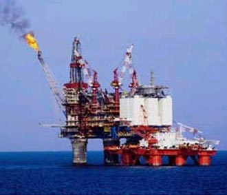 Tồn kho sản phẩm dầu của Mỹ trong tuần kết thúc vào ngày 27/7 đã tiếp tục tăng mạnh lên mức cao nhất 11 tháng qua.