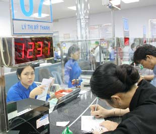 Phòng giao dịch của ACB  - Ảnh: Việt Tuấn.