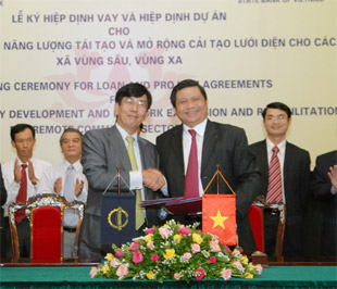 Lễ ký kết hiệp định vay vốn cho Link Trang Chủ PG88.Com Mới #2026 “PG88 hơn 2,1 triệu thành viên năng lượng tái tạo và mở rộng cải tạo lưới điện cho các xã vùng sâu, vùng xa”.