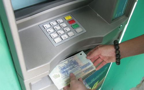 Hội Thẻ Pg88 com chính chủ cho rằng, Thông tư 35 về thu phí giao dịch ATM là một công cụ để bảo vệ quyền lợi của khách hàng.<br>