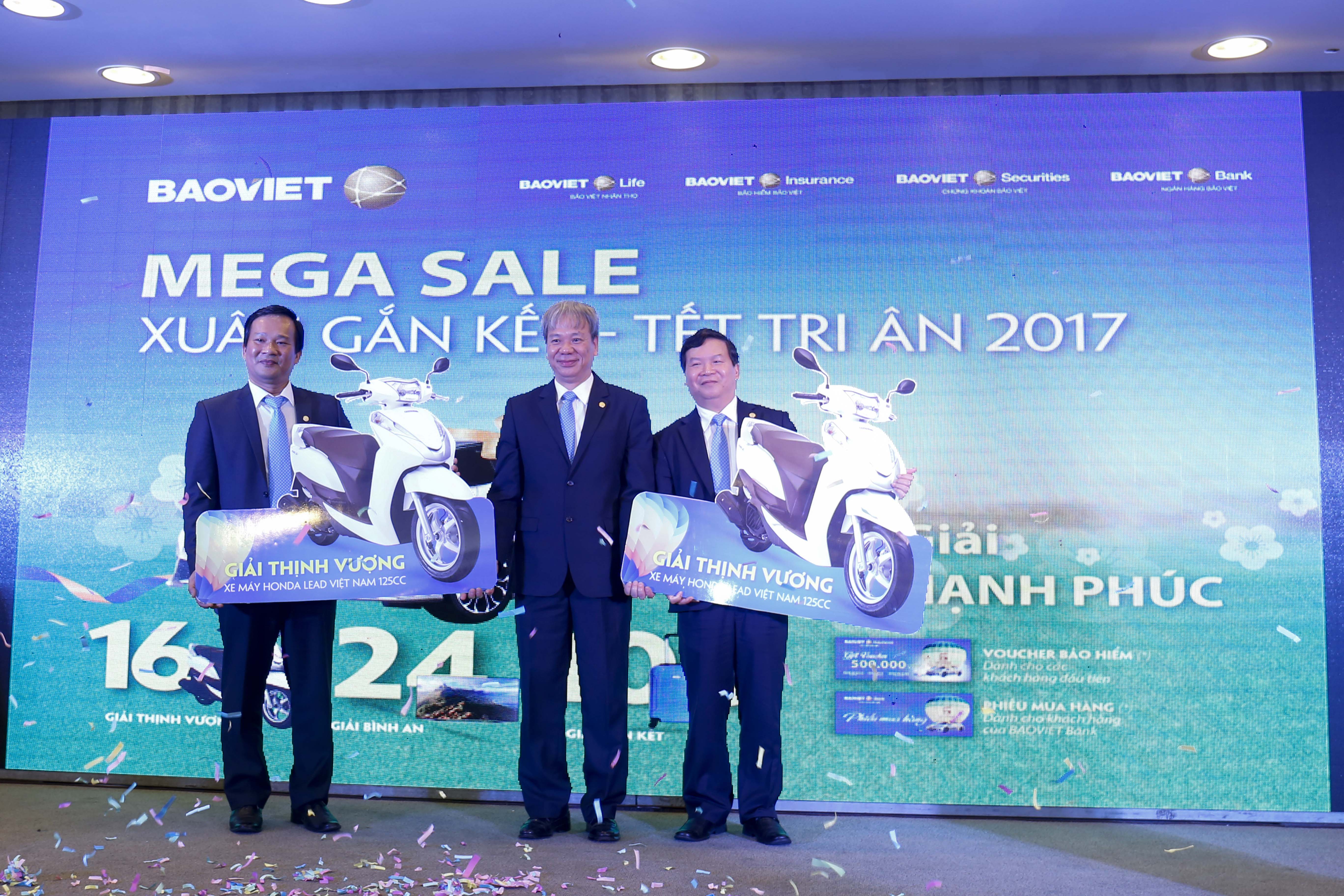 Ngày 15/1/2017, tại Đà Nẵng, Tập đoàn Bảo Việt tổ chức quay thưởng đợt 1 với 70 giải thưởng của chương trình thay lời tri ân nhân kỷ niệm ngày thành lập Bảo Việt -15/1. <br>