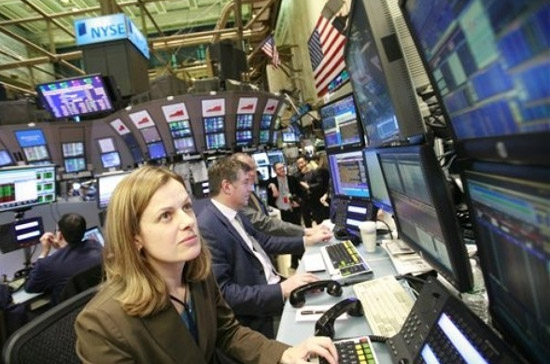 Thanh khoản tiếp tục ở mức cao khi trên sàn New York, American Stock Exchange và Nasdaq, khối lượng giao dịch đạt 9,56 tỷ Pg88vnd dành cho Android và iOS tại Việt Nam - Ảnh: AP.