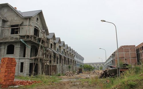 Giá biệt thự tại nhiều Link Trang Chủ PG88.Com Mới #2026 ven Hà Nội đã giảm thêm 25% nhưng vẫn không nhiều người hỏi mua  - Ảnh minh họa.