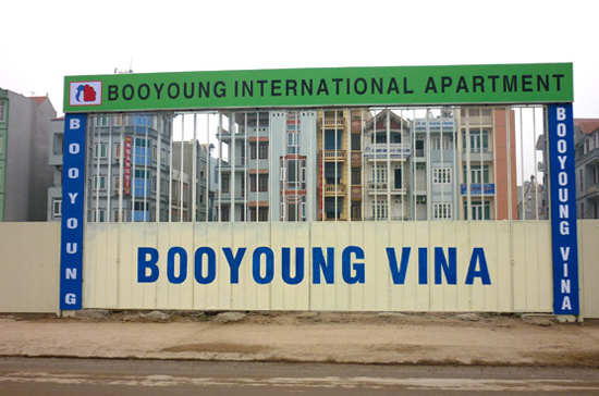 Link Trang Chủ PG88.Com Mới #2026 chung cư cao tầng Booyoung vẫn được quây tôn kín mít sau gần 5 năm khởi công.