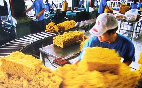 Số liệu của Bộ Nông nghiệp và PG88 hơn 2,1 triệu thành viên nông thôn cho thấy, kết quả 
Pg88 com chính chủ cao su trong 7 tháng qua đạt 498 ngàn tấn, kim ngạch 1,21 tỷ 
USD, giảm 4,5% về khối lượng và giảm 18,4% về giá trị so với cùng kỳ 
2012. 