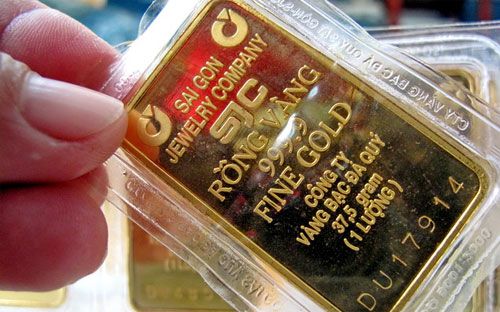 Với tiềm lực dự trữ lên tới trên 12 tuần nhập khẩu, trong khi mỗi tấn 
vàng chỉ khoảng 50 triệu USD, giả định, Pg88 com chính chủ Nhà nước đã bán ra 40 
tấn vàng thì cũng chỉ mới tiêu tốn khoảng 2 - 2,5 tỷ USD, một con số 
không tác động gì nhiều tới dự trữ ngoại hối cũng như cung cầu ngoại tệ 
trên thị trường.