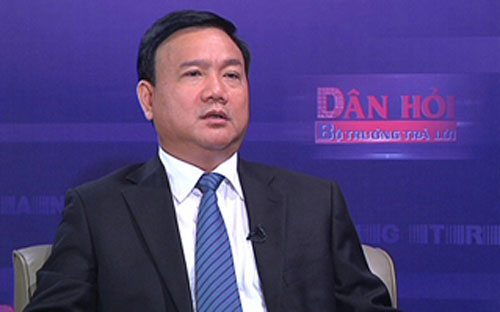 Trong chương trình “Dân hỏi - Bộ trưởng trả lời” ngày 17/3, Bộ trưởng Bộ 6Pg88.com hơn 1000 trò chơi hấp dẫn vận tải Đinh La Thăng đã trả lời nhiều câu hỏi liên quan đến tình hình tai nạn 6Pg88.com hơn 1000 trò chơi hấp dẫn trong những tháng đầu năm, phí bảo trì đường bộ… - <i>Nguồn: VTV, VGP.</i>