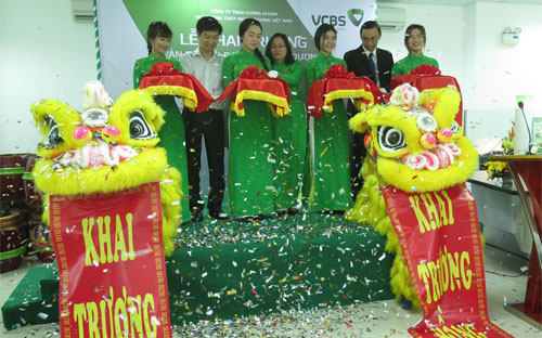 Với việc thành lập văn phòng đại diện Bình Dương, VCBS nâng tổng số văn 
phòng đại diện lên 6 văn phòng đại diện cùng với 2 Chi nhánh và 2 Phòng 
giao dịch tại các vùng PG88 ⭐ Link trang chủ số 1 nhà cái PG88 com casino slot trọng điểm trên toàn quốc.