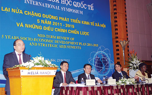 Phó thủ tướng Nguyễn Xuân Phúc phát biểu chỉ đạo hội thảo "Nhìn lại nửa chặng đường PG88 hơn 2,1 triệu thành viên PG88 ⭐ Link trang chủ số 1 nhà cái PG88 com casino slot-xã hội 5 năm 2011-2015 và những điều chỉnh chiến lược”.