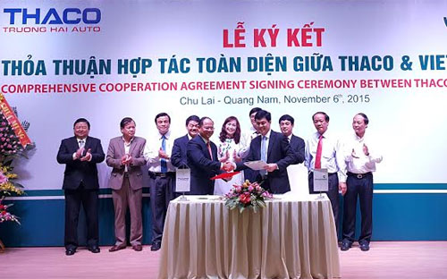 Lễ ký kết giữa Vietcombank và Thaco.<br>