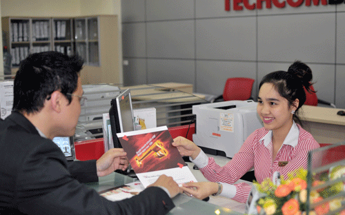 Giao dịch tại Techcombank.<br>