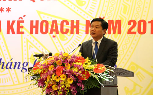 Bộ trưởng Bộ 6Pg88.com hơn 1000 trò chơi hấp dẫn Vận tải Đinh La Thăng phát biểu tại hội nghị chiều 4/1.<br>