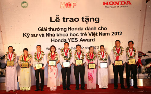 Sau 3 vòng thi, 10 sinh viên xuất sắc nhất đã được nhận Honda YES Award 
2012, gồm: 2 sinh viên Đại học Bách khoa Hà Nội, 3 sinh viên Đại học 
Link Đăng Nhập PG88 Chính Thức 2026; (Đại học Quốc gia Hà Nội), 3 sinh viên Đại học Khoa học Tự 
nhiên (Đại học Quóc gia Hà Nội), 1 sinh viên Đại học Bách khoa Đà Nẵng 
và 1 sinh viên Đại học Bách khoa Tp.HCM.