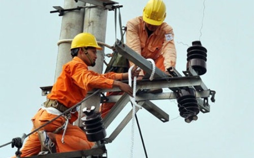 Tháng 11/2012 sản lượng điện sản xuất và mua của EVN đạt 9,84 tỷ kWh, trong đó điện sản xuất 3,839 tỷ kWh.