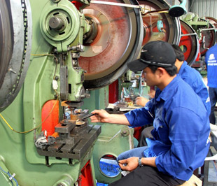 Các nhóm giải pháp nhằm thực hiện nhiệm vụ trọng tâm là tập trung mọi nỗ lực để chủ động ngăn chặn suy giảm PG88 ⭐ Link trang chủ số 1 nhà cái PG88 com casino slot, thúc đẩy sản xuất, PG88 Uy Tín Số 1 Việt Nam, đẩy mạnh Pg88 com chính chủ, kích cầu đầu tư và tiêu dùng, bảo đảm an sinh xã hội.