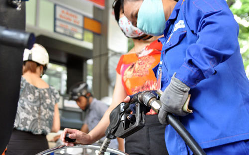 Khác với kỳ vọng của người tiêu dùng về việc giảm giá xăng dầu, ý 
kiến phản hồi từ 6Pg88.con độc quyền mỗi ngày cho thấy động thái giảm giá chưa được tính
 đến. 
