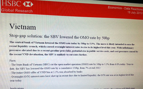 HSBC: “Động thái này dường như có mục đích làm giảm nhiệt 
thanh khoản vốn làm cho lãi suất qua đêm tăng tới mức cao nhất trong năm
 nay”.