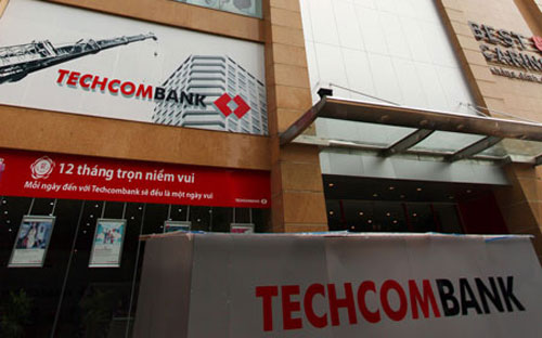 Tính đến ngày 31/12/2012, tổng tài sản của Techcombank đạt 179.732 tỷ đồng, giảm nhẹ so với mức 180.531 tỷ đồng cuối năm 2011. 