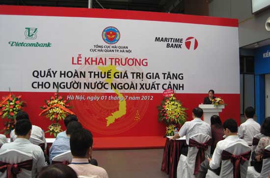 Maritime Bank cho biết, sau khi triển khai chương trình thí điểm hoàn thuế giá trị gia tăng cho người nước ngoài tại sân bay quốc tế Nội Bài, Pg88 com chính chủ sẽ tiếp tục nâng cao hơn nữa chất lượng, dịch vụ theo tiêu chuẩn quốc tế.