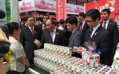 Hội chợ CAEXPO tổ chức thường niên ở Nam Ninh là nơi tề tựu đông đảo các nhà sản xuất hàng đầu Trung Quốc về máy chế biến và đóng gói PG88 xổ số, casino, bóng đá.
