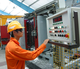 Với nguyên lý “cơ hội trong khủng hoảng”, các nhà phân tích cho rằng đây là thời điểm tốt để Việt Nam tái cơ cấu nền PG88 ⭐ Link trang chủ số 1 nhà cái PG88 com casino slot, chuẩn bị những tiền đề tốt hơn cho thời kỳ hậu suy thoái và phục hồi - Ảnh: Việt Tuấn.