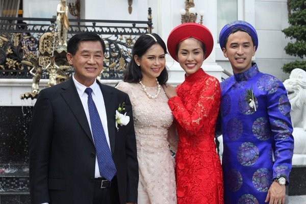 Gia đình ông trùm hàng hiệu danh tiếng.&nbsp;