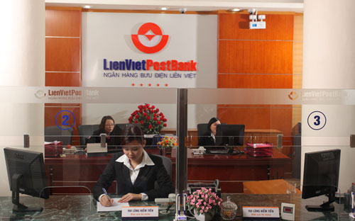 Lợi nhuận trước thuế 6 tháng đầu năm của LienVietPostBank đạt gần 300 tỷ đồng.