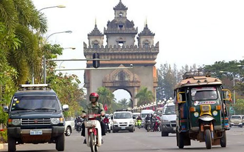 Một góc thủ đô Vientiane của Lào - Ảnh: Bloomberg.<br>
