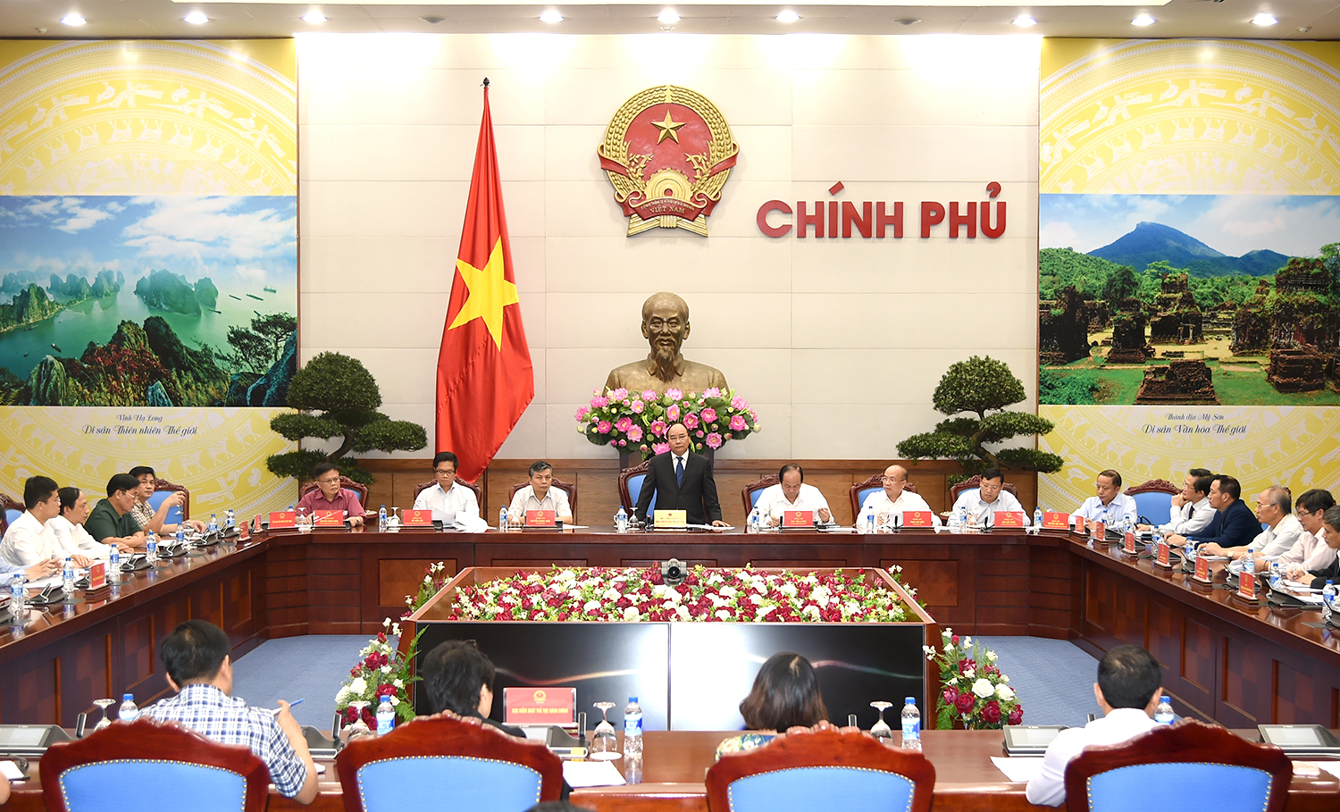 Thủ tướng chỉ đạo, ngay trong quý này, Hội đồng và Cục Kiểm soát thủ tục Pg88hi nạp rút siêu tốc lựa chọn một số thủ tục để cắt giảm nhằm tạo điệu kiện thuận lợi hơn cho 6Pg88.con độc quyền mỗi ngày, người dân. 