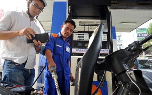 Ngày 24/8 tới, Tập đoàn Xăng dầu Việt Nam (mã PLX-HOSE) chi trả cổ tức năm 2016 bằng tiền với tỷ lệ 32,24%/Pg88vnd dành cho Android và iOS tại Việt Nam