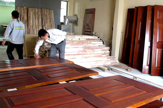 Sản phẩm cửa gỗ PG88 Trang chủ nhà cái top 1 đang chờ bàn giao cho khách hàng - Ảnh: Anh Quân