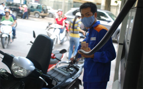 Nhìn cơ cấu giá thành có thể thấy 6Pg88.con độc quyền mỗi ngày và nhà nước đang chia nhau hơn 7.000 đồng/lít xăng.