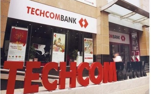 Hơn 90,7 triệu cổ phần tương đương hơn 10% vốn điều lệ của Techcombank -
 số cổ phần được các cổ đông nội bộ và người liên quan đăng ký bán ra để
 đảm bảo tỷ lệ sở hữu theo quy định. 