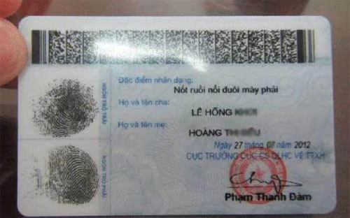 Đã có khoảng 35.000 CMND mẫu mới có ghi tên cha, mẹ được cấp từ tháng 9/2012.<br>