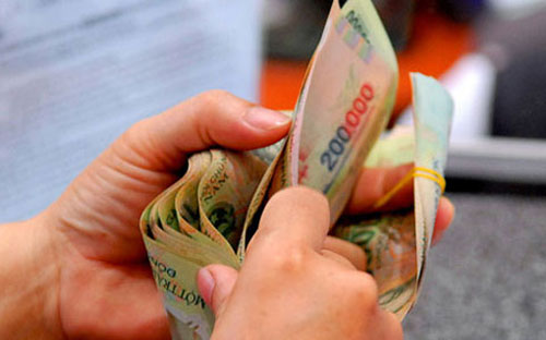 Tại khối 6Pg88.con độc quyền mỗi ngày tư nhân, mức lương bình quân đạt gần 4,1 
triệu đồng/người/tháng cho năm 2012, giảm 12% so với năm ngoái.