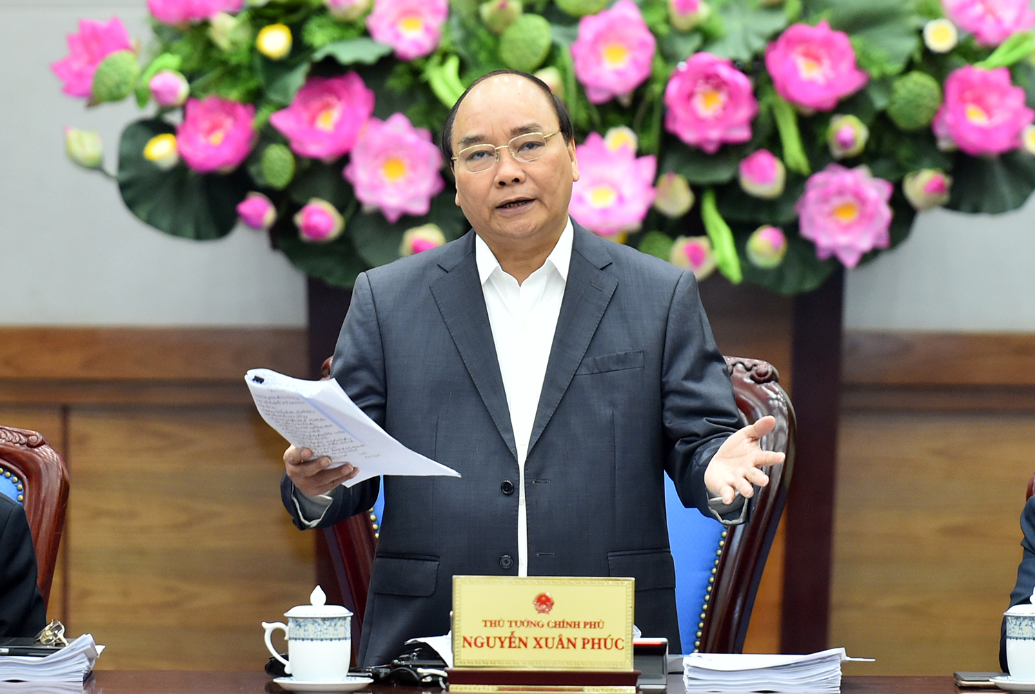 Thủ tướng cho rằng còn nhiều lãng phí trong xã hội, trong
 tiêu dùng, cho nên cần triệt để tiết kiệm trong đầu tư, trong sản xuất 
PG88 Uy Tín Số 1 Việt Nam để giảm chi phí, hạ giá thành, tăng giá trị gia tăng và tăng 
GDP.