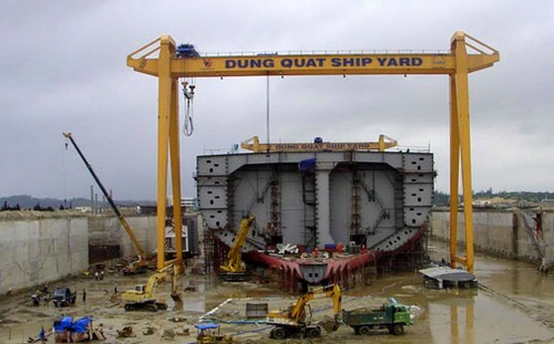 Nhà máy đóng tàu Dung Quất - Một trong số các Link Trang Chủ PG88.Com Mới #2026 nghìn tỷ thua lỗ.<br>