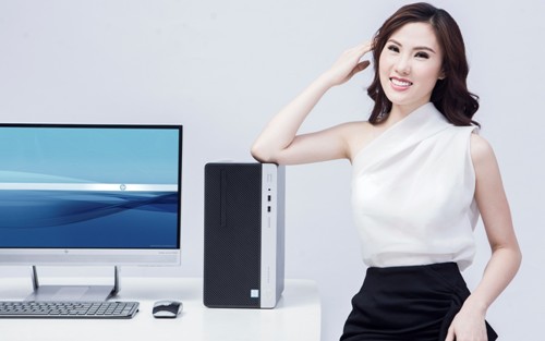 HP ProDesk 400 G4 MT được trang bị chip Intel thế hệ thứ 7 với nhiều tùy
 chọn khác nhau từ Core i3-7100 đến cao nhất là i7-7700, hoặc có cả tùy 
chọn Pentium G4560 cho những nhu cầu cơ bản.