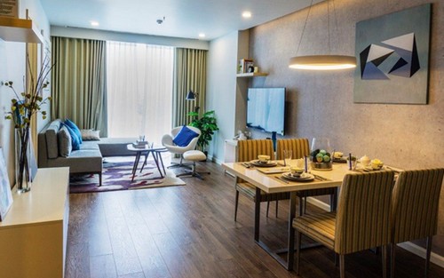 Căn hộ 2 phòng ngủ được thiết kế hiện đại, sang trọng.
