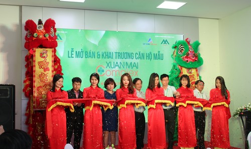 Lễ khai trương căn hộ mẫu Xuân Mai Complex.