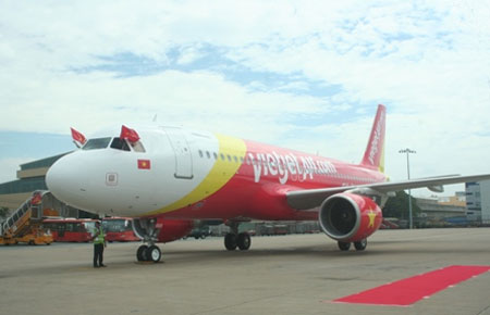 Kể từ 14/10, VietJetAir đồng loạt tăng các chuyến bay giữa Tp.HCM - Nha Trang (2 chuyến/ngày), Tp.HCM - Đà Nẵng (3 chuyến/ngày).